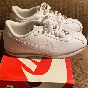 Nike Cortez Tennis shoes